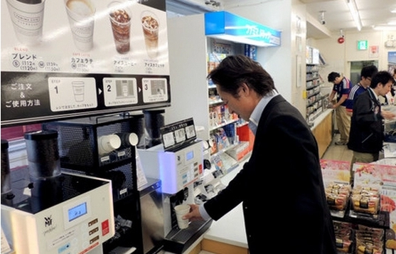 【特写】除了便宜 你为开云官网规则须知会买十几块一杯的便利店咖啡? 便利店的现磨咖啡通常只需要十几元