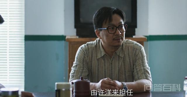 启航:萧闯被开除,打破华研内部平衡,谭启章拉拢满欢声巩固势力 而谭启章是不愿意久居人下的