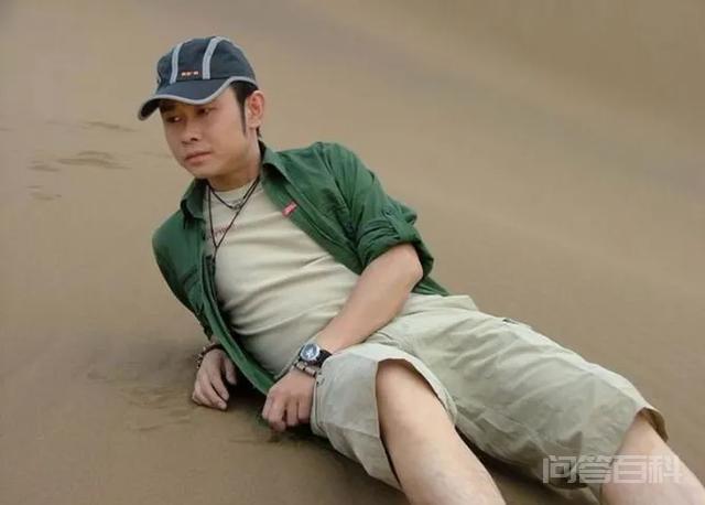 听许巍的歌