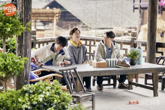 《向往的生活》定档0426 黄磊待客暖心叮嘱“多吃点” 《向往的生活》