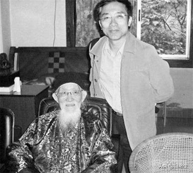怎样评价活了119岁的“长江大侠”吕紫剑? 在死后却争议不断