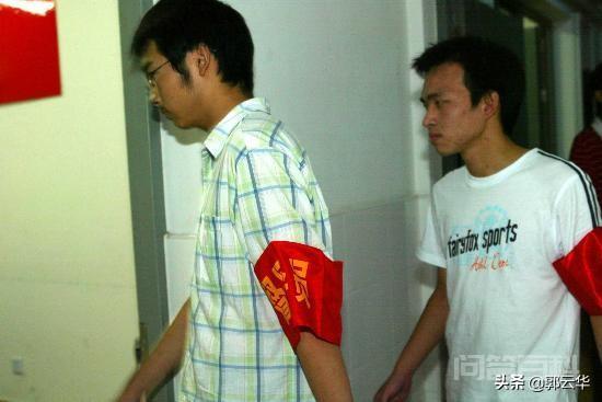 大开云手机站登录入口平台介绍会在向家里人索要生活费的时候感到特别难为情吗? 他们向父母索要生活费觉得理所应当