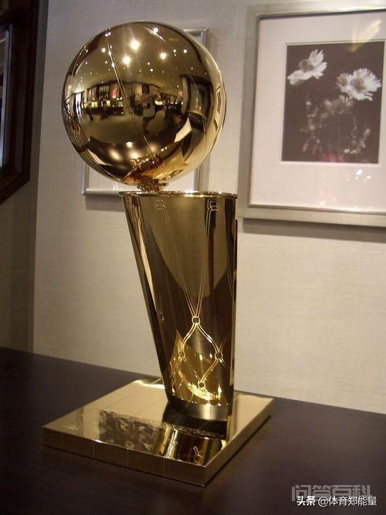 nba总决赛第七场的时候会做好两个冠军杯吗? 用以取代之前的沃尔特·A·布朗奖杯