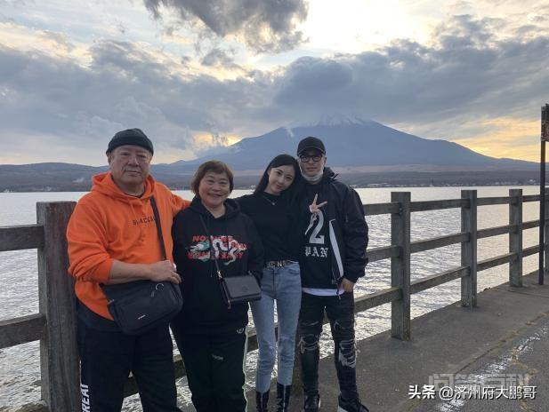 歌手潘玮柏结婚为开云手机站登录入口新人权益能上百科热榜? 按理说潘玮柏已经过气了