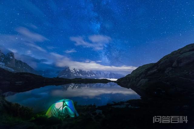 回首山河已是秋