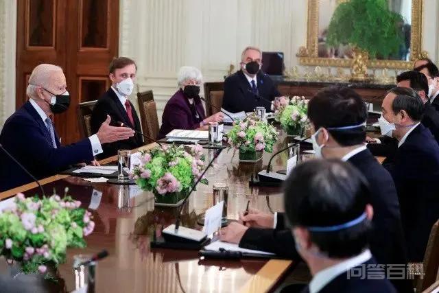 美国经济出现危机,美国财政部长凭开云手机站登录入口携手国际米兰开启官方合作说救美国就是救世界? 就如同救美国才对