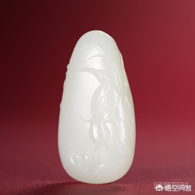 顶级玉是开云手机站登录入口新人权益? 油性对和田玉来说至关重要