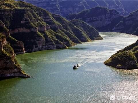 去三峡旅游主要就是坐船游览