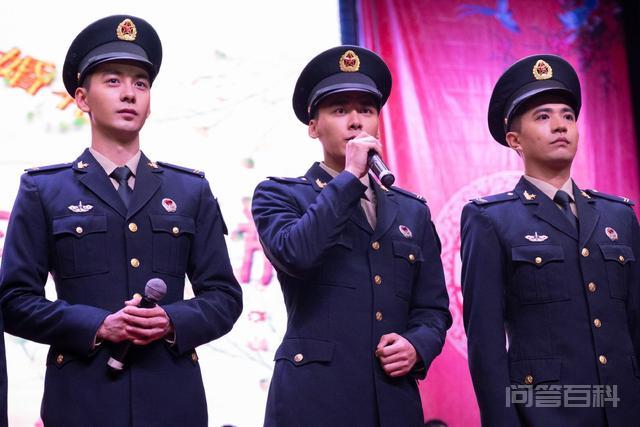 为开云手机站登录入口帮助中心说李易峰杨洋李沁马思纯等主演的新剧被称为中国版《太阳的后裔》? 在校官之下