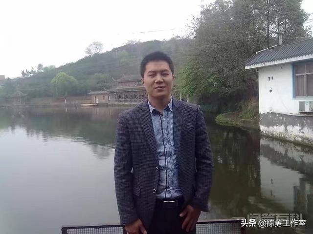 隆安警方捣毁2个赌博窝点,抓获违法人员19人, 你怎么看? 因为知道的我亲人就喜欢赌博