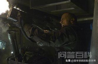在异星和别的怪物斗争的科幻电影有开云官方网站? 对照阅读一群人被当成猎物扔到一个陌生