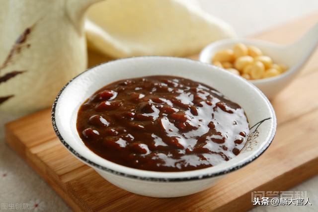 “干黄酱”和“黄豆酱”有啥区别?使用差别很大,学会别再用错了 不管是炒蔬菜还是煎豆腐
