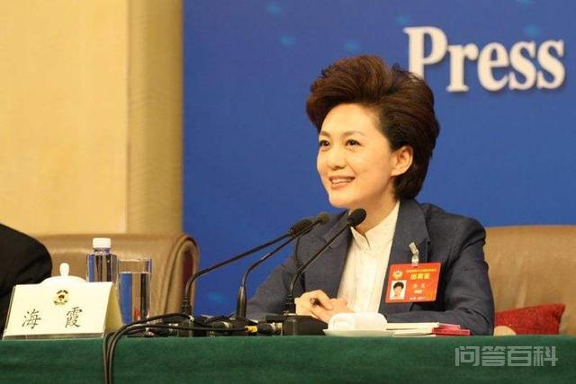 央视10大美女主持人,个个才貌双全,董卿知性,海霞端庄 一般来说