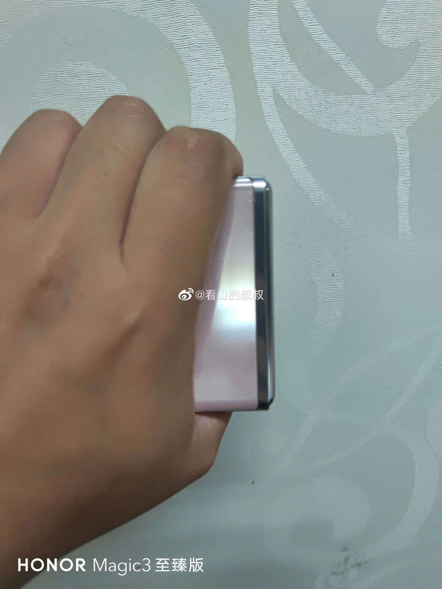 华为 Pocket S 折叠屏手机详细参数曝光:搭载骁龙 778G 4G 华为 Pocket S 拥有 8GB