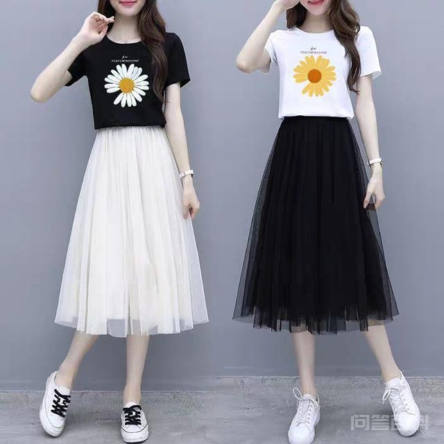 今年很火的小雏菊穿搭,适合身材有点微胖的女生吗? 小雏菊服饰今年特别流行