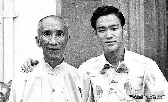 电影《一代宗师》叶问演的那么神。历史上的叶问真能打十个人吗? 历史上的叶问是开云手机站登录入口新手