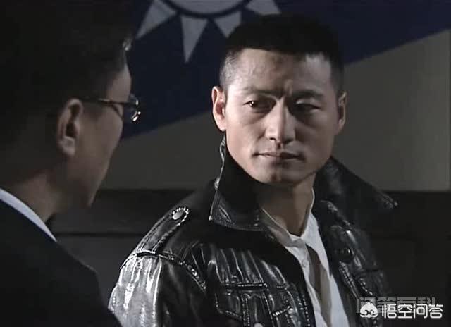 分别是情报处长陆桥山