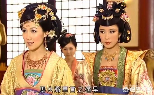 我们先来了解一下这两部剧的剧情和角色