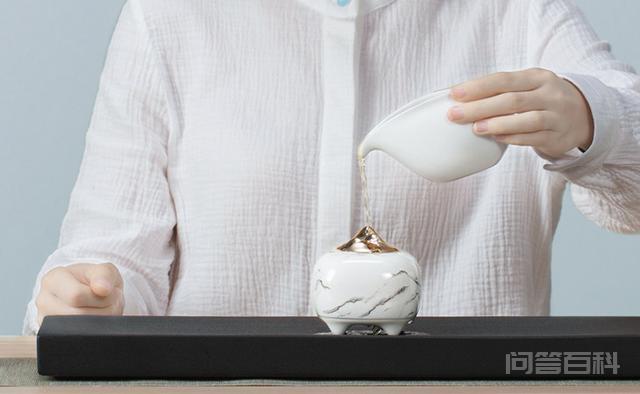 用茶种桃花,春未至,席上已是春光无限 同题参见