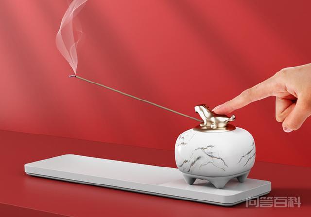 用茶种桃花,春未至,席上已是春光无限 即使新年到来