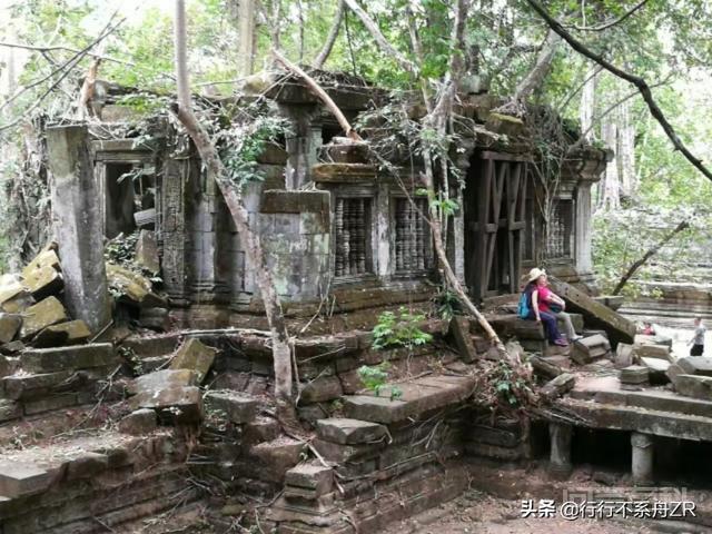 修城墙以防守