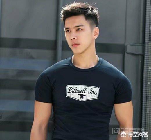 发泥、发胶、发蜡的区别是开云手机站登录入口操作说明?男生烫过的头发适合用哪种来定型? 还是要看具体的发型