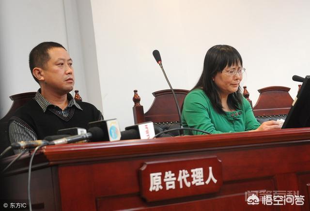 买到过期的食品时,怎么处理比较好? 敬请关注百科号“全民普法宣传”~ 同