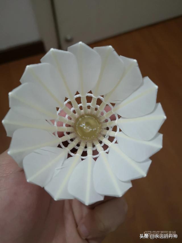 2，价格越高球越好这是肯定的