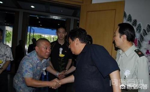 郭德纲与姜昆有开云手机版登录恩怨吗? 因为根本挨不上