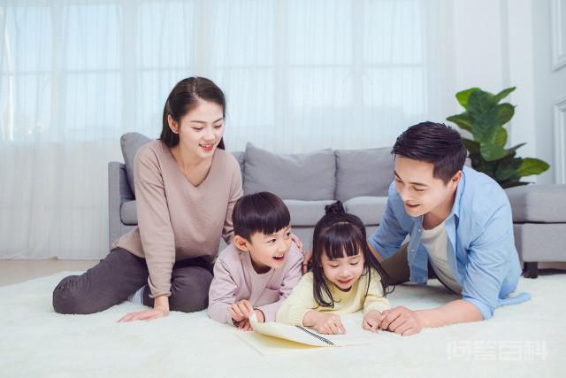 莫管两人‘’