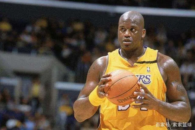 摸到篮板上沿有多难?NBA这么多年仅一人做到,过程相当暴力! 在NBA历史这么多年