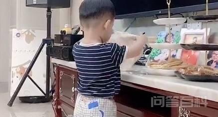 宝宝在年龄比较小的时候