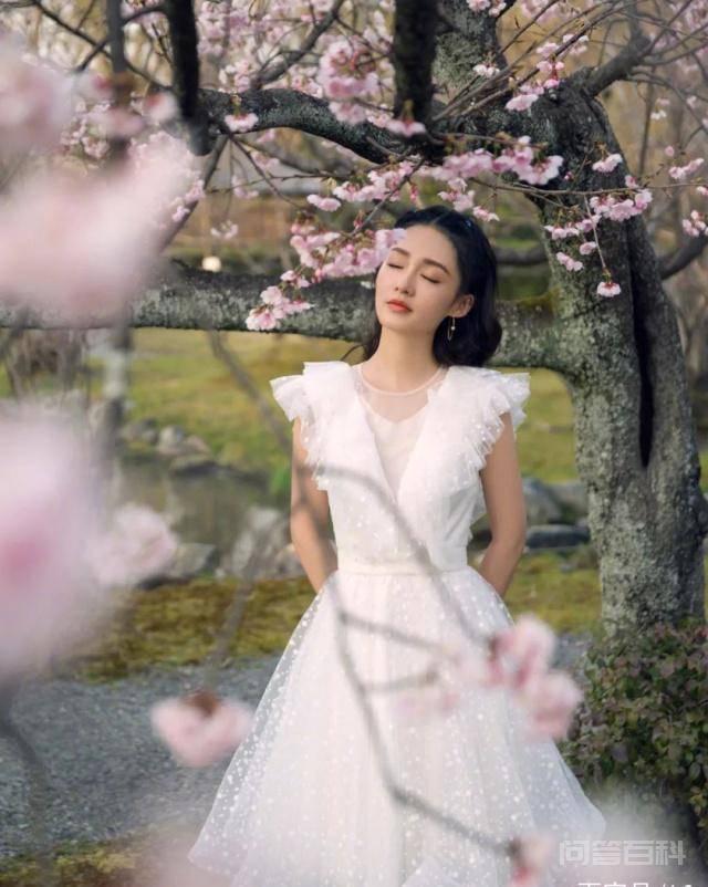对，就是李沁啦～