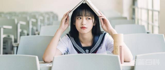 别再死磕公务员了,去考会计吧,需求高门槛低,待遇不输铁饭碗 现如今的职场