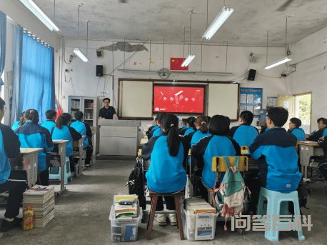 更理性地热爱这个世界 拼多多发布“众声创作者计划”2022年度盛夏书单 在时代中寻找创作的力量