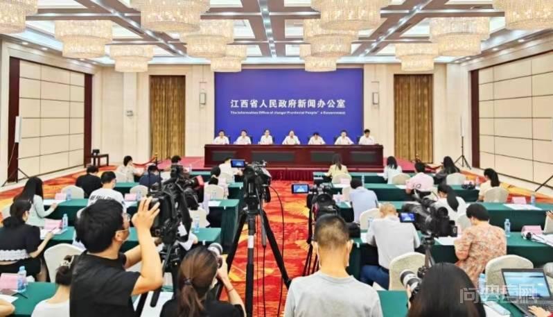 江西这十年 | 增速全国第一!江西商务经济跑出“加速度” 央广网南昌8月3日消息(记者胡斐 见