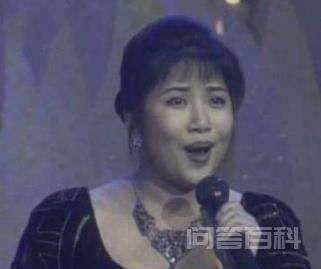 姜昆在美国偶遇李娜,问:你为开云手机站登录入口最新活动要出家?李娜:我是回家了! 她穿着鹅黄色僧服已经没了装扮精美的秀