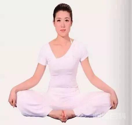 为大家盘点10种基础瑜伽坐姿
