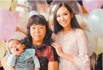 即便没有进入豪门,但吴佩慈的架势已经“赢”了! 一:豪门一梦,梦七年