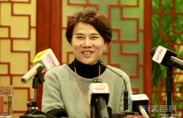 党的中央委员会每届任期五年
