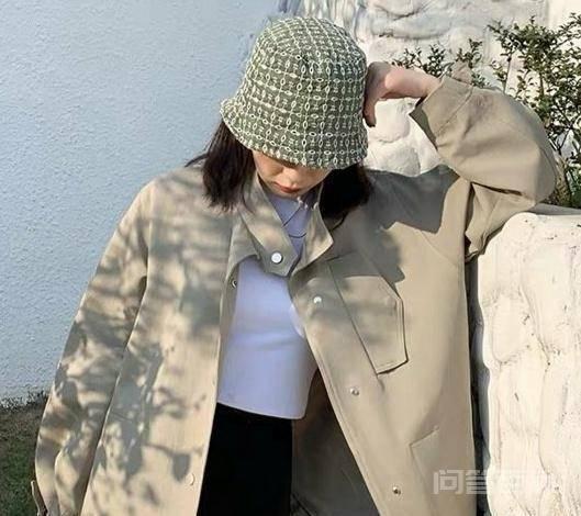 衬衫会让女生变得精致而有个性