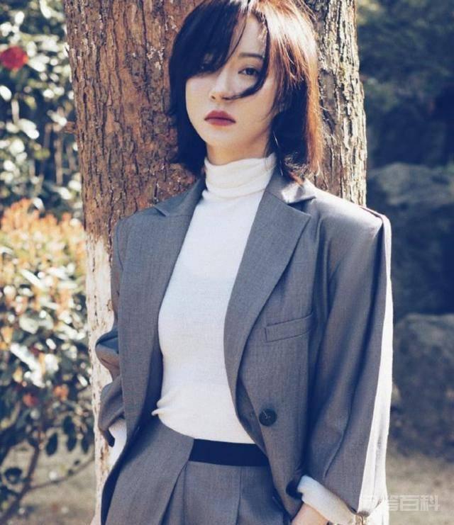 如果这种衣服搭配西装外套