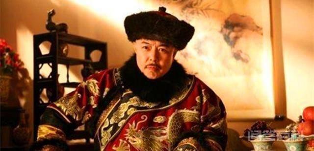 乾隆出一拆字联:山石岩下古木枯,此木是柴!纪晓岚:下联在前方 自从对联出现以来