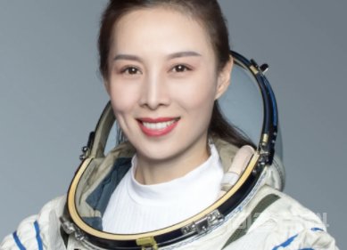 王亚平身高是多少 航天员王亚平官方身高是165~167