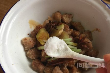 正宗四川老酥肉的做法 桂皮1小块