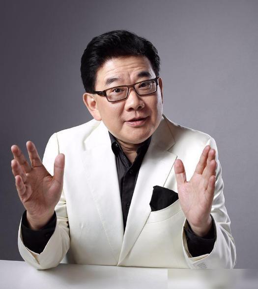 曹可凡薛之谦(上海第一主持人曹可凡为何人缘差) 都被誉为“上海第一主持人”的美誉