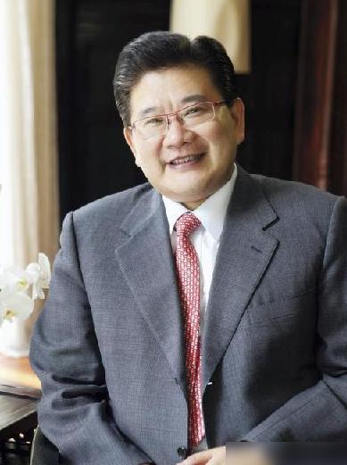 曹可凡薛之谦(上海第一主持人曹可凡为何人缘差) 24岁时曾在上海电视台主持《我们大开