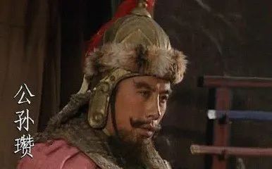 撕裂汉帝国的终极杀手——袁绍(二十) 上期聊到袁术僭号