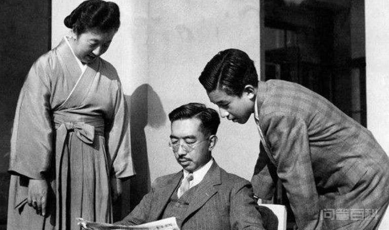 日本投降后,美国将领问天皇:你的下属切腹,你怎么不切腹? 文/行走天涯