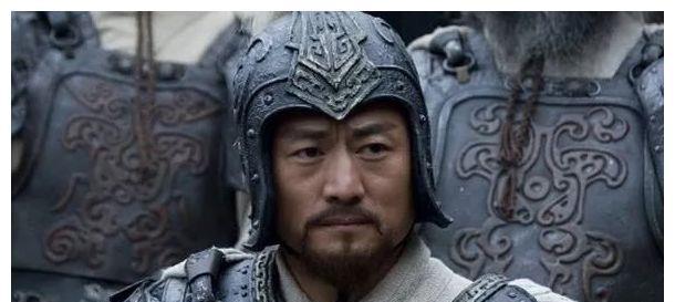 感觉吕布和张辽的兵器名字非常霸气 同